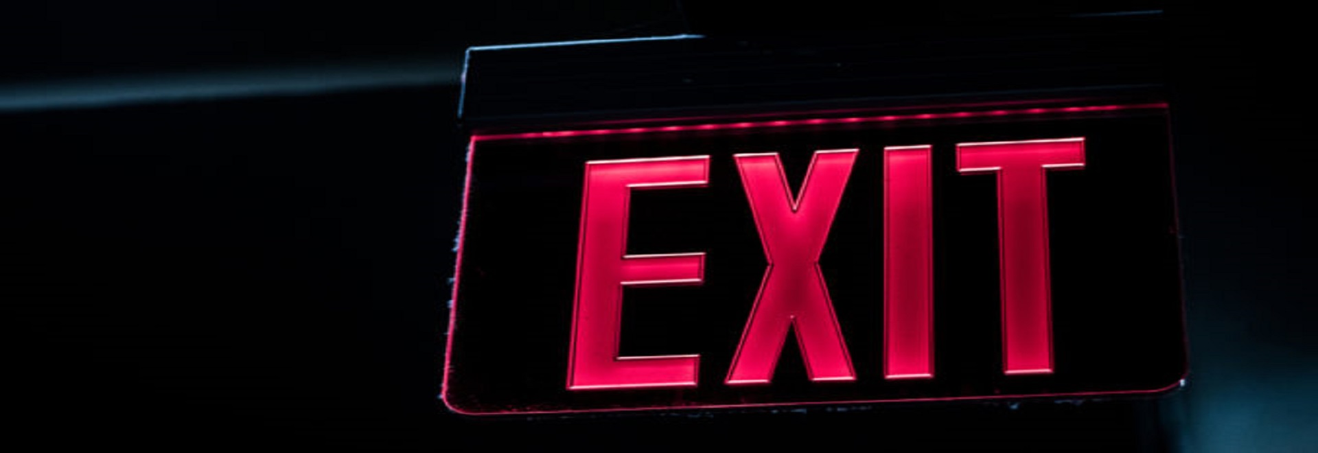 Exit Sign SStock 680x350 - اخبار دوشنبه مورخ 98/3/20